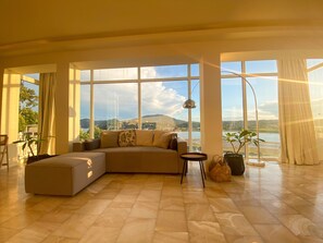 Smart TV y monitor de computadora 