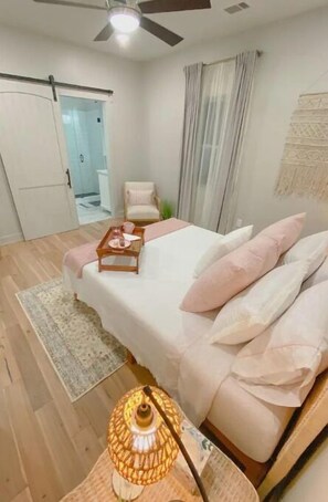 2 Schlafzimmer, Bügeleisen/Bügelbrett, kostenloses WLAN, Bettwäsche