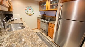 Private kitchen - Vail International 401 (Vail)