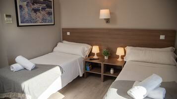 Bureau, chambres insonorisées, Wi-Fi gratuit, draps fournis