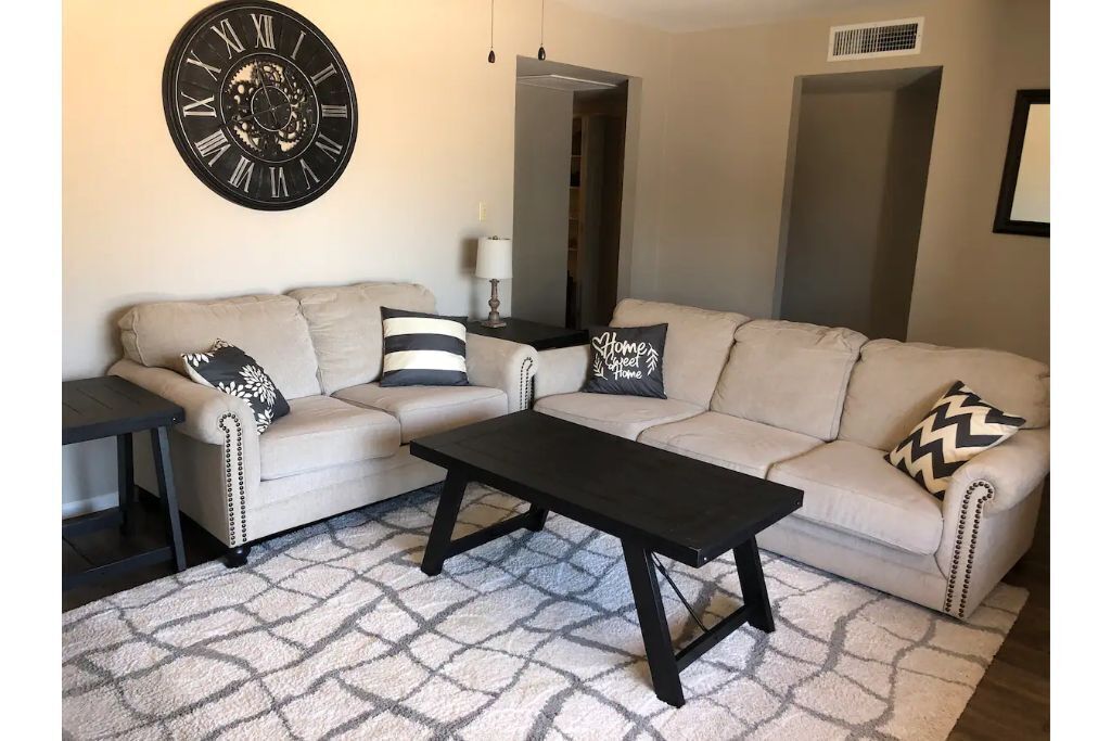  Garden Grove Central - 3 bedroom home close to everything!