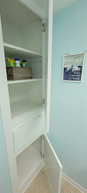 Interior - Tiki (1-Bedroom Home) with Pool by RedAwning (South Padre Island)