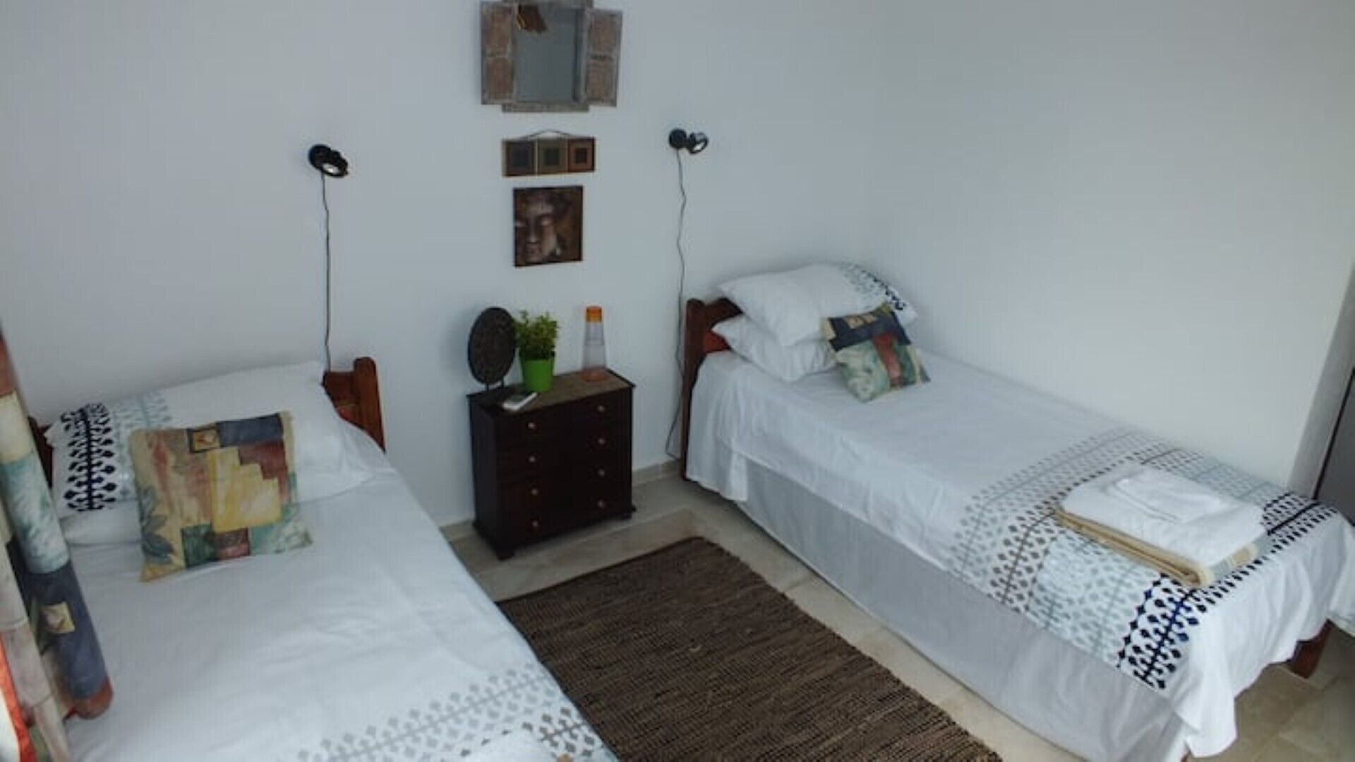 3 chambres, fer et planche à repasser, lit parapluie, Wi-Fi gratuit