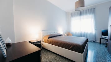 2 chambres, Wi-Fi gratuit, draps fournis
