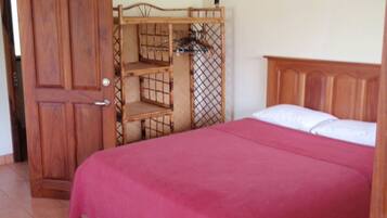 1 chambre, coffres-forts dans les chambres, Wi-Fi gratuit, draps fournis