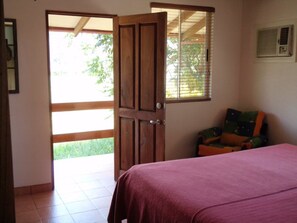 1 soverom, safe på rommet, wi-fi (inkludert) og sengetøy