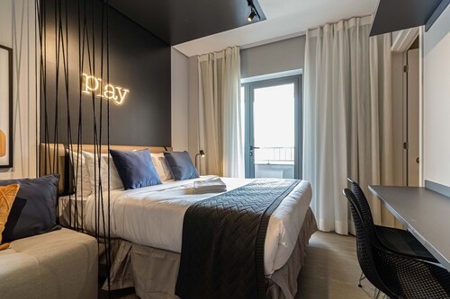 Charlie Houx Faria Lima