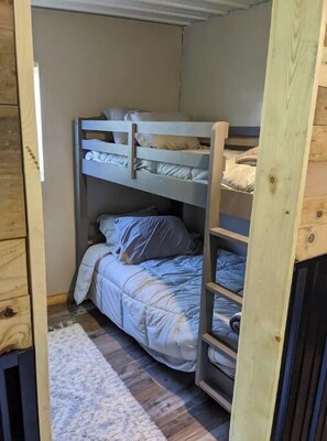 2 bedrooms
