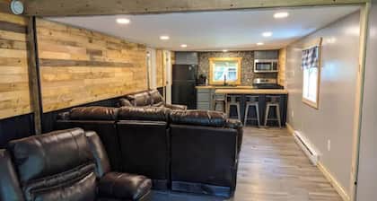 Big Sky Cottage, Quiet, Relaxing Retreat