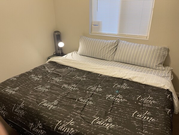 1 Schlafzimmer, Schreibtisch, Bügeleisen/Bügelbrett, kostenloses WLAN