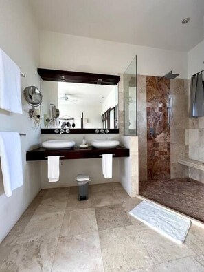 Bathtub, hair dryer - Penthouse - Private - Pool & Heated Jacuzzi & Balcony -A3021 (Tulum)
