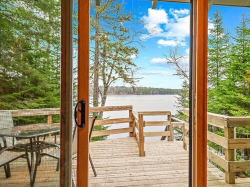 Clean cabin on Little Saint Germain Lake