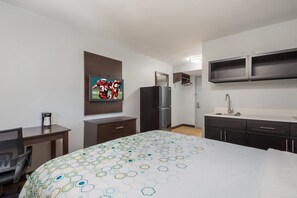 Desk, blackout curtains, free WiFi, bed sheets