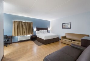 Suite, 1 cama King size, para no fumadores | Escritorio, cortinas blackout, wifi gratis y ropa de cama