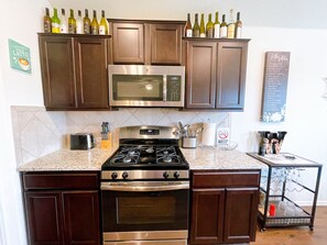 Fridge, microwave, oven, stovetop - Discover Central Texas: Full Home in Austin/Kyle! (Kyle)
