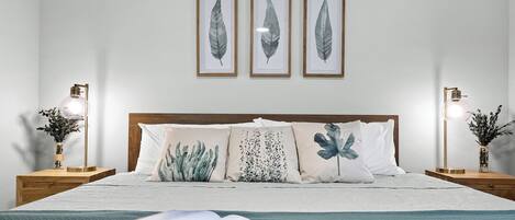 3 habitaciones, camas con efecto memoria y escritorio