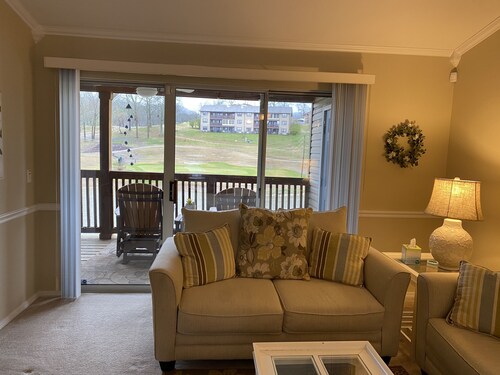 Beautifully Remodeled WALK IN 1bed/1bath