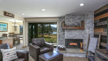 Smart TV, chimenea