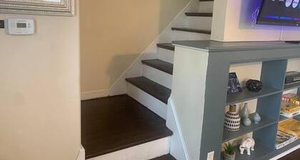 Spacious Modern Getaway Mins From Major Retail