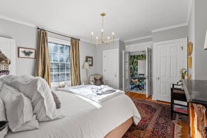 5 Schlafzimmer, Bügeleisen/Bügelbrett, kostenloses WLAN, Bettwäsche
