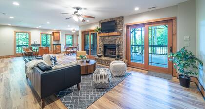Private Mountain home with pond & fire pit