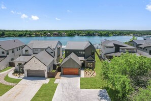 Exterior - Waterhouse at LBJ Residence III, 6 King Bedrooms, Pool/Spa, Boat/PWC Lift, Slide (Kingsland)