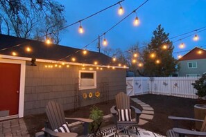 Terrace/patio - Walk to downtown and the river! (Bend)