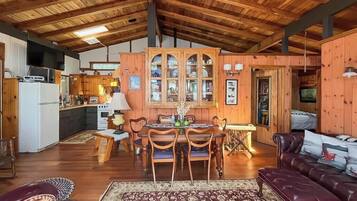 Smart TV, fireplace, DVD player, books