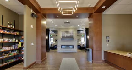 Pool with Slide. Great for Business Travelers!