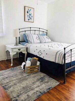 4 habitaciones, tabla de planchar con plancha y wifi gratis