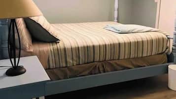 1 bedroom, desk, iron/ironing board, free WiFi