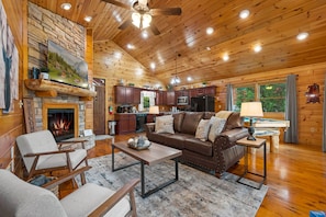 Smart TV, fireplace