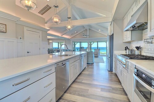 Happy Sol *9 bedroom*Oceanfront*Elevator*Pool