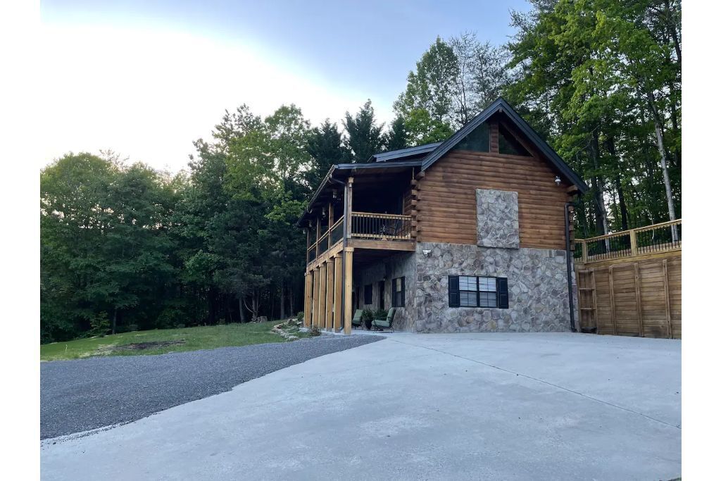 Mountain Cabin, Dayton TN w/BOAT PARKING & Wifi
