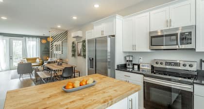 Walk Bike Swim! Pool + Downtown + Riverwalk