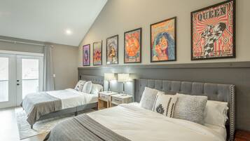 3 bedrooms, desk, iron/ironing board, free WiFi