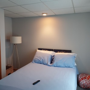 4 chambres, fer et planche à repasser, Wi-Fi, draps fournis