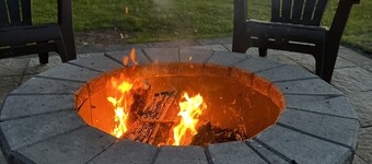 Lakewood Haven is a charming 4-bedroom cottage nestled in by the waterfront.