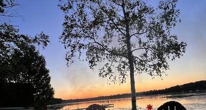 Lakewood Haven is a charming 4-bedroom cottage nestled in by the waterfront.