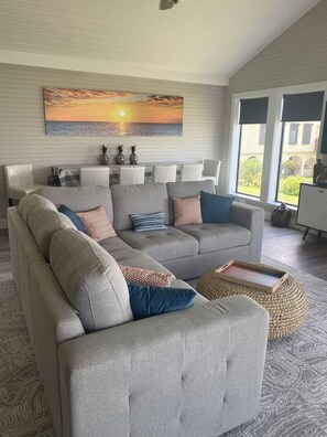 Smart TV, ping pong - On the bay, private pier, private heated pool, close to Kemah (Bacliff)