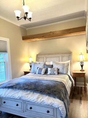 1 slaapkamer, een strijkplank/strijkijzer, gratis wifi, beddengoed