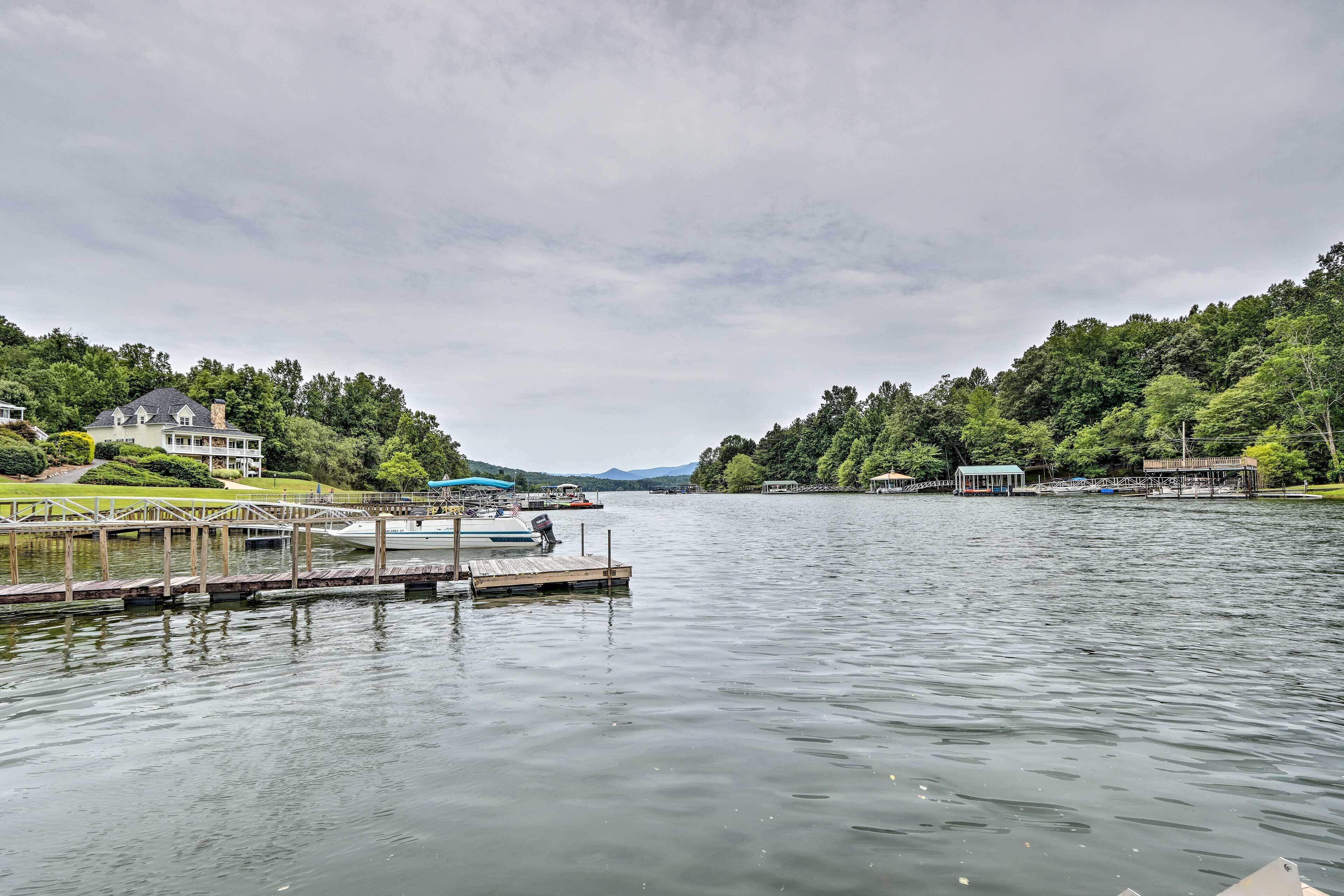 Lake Chatuge Retreat w/ Dock & Mtn Views!