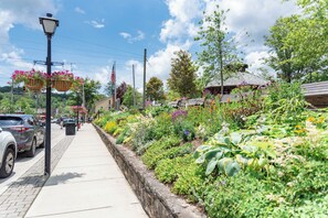 Trung tâm thương mại