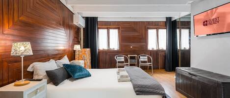 1 Schlafzimmer, Schreibtisch, Internetzugang, Bettwäsche