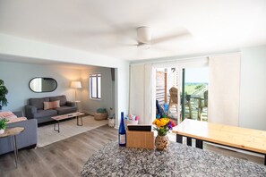 Smart TV, books - #1 Beach Oasis w/ beach access on Carolina Beach! (Carolina Beach)