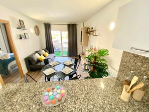 Interior - Beach at 400m, Portaventura and Ferrari Land at 1300m. With terrace and swimming pool, (Salou)