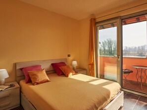 3 bedrooms, travel crib, free WiFi