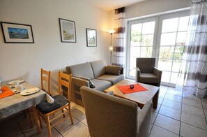 Unclassified image, 5 of 25, button