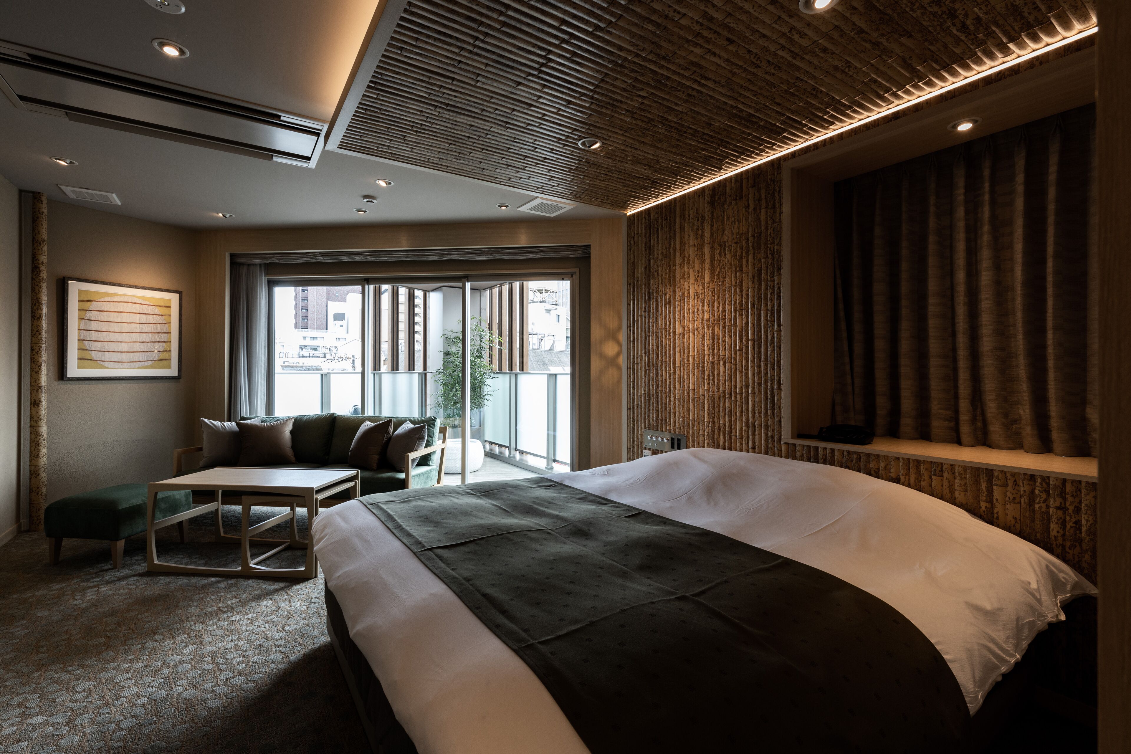 浪漫雙人房 | 獨特設計、書桌、免費 Wi-Fi、床單