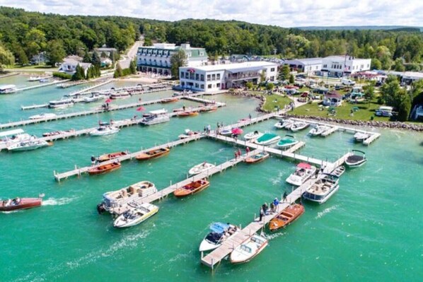 Marina - Steps from the Village (Walloon Lake)